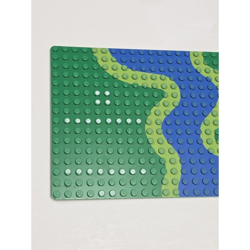 LEGO Vintage Castle Forestmen's Crossing River Baseplate 16x32 Set 6071